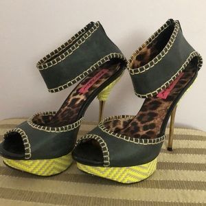Betsey Johnson Stilleto